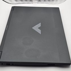 14.5 Inch HP Victus
