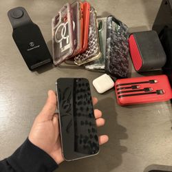 iPhone 14 Pro Max Bundle AirPods 