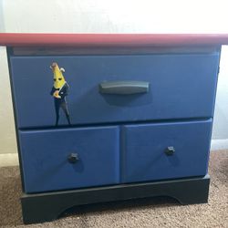 Small Dresser-fornite
