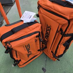 2 Pc. Set 20" Carry On And 26" Good For 50  Pounds  Extra Lightweight Expandable Waterproof New With Tags Orange Color 