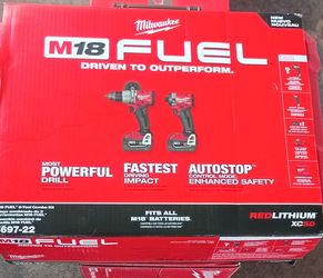 Milwaukee fuel drill set