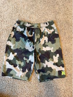 Boys Hurley shorts large