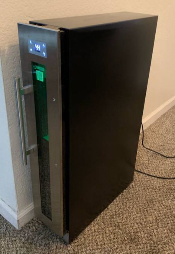 Equator 9 Bottles Slim Wine Refrigerator 1-Zone Freestanding Stainless