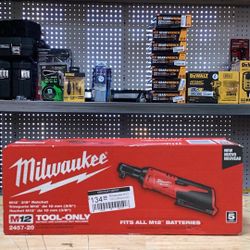 Milwaukee M12 12V Lithium-Ion Cordless 3/8 in. Ratchet (Tool-Only)