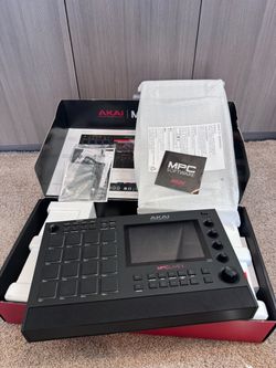 Akai Professional MPC Live II