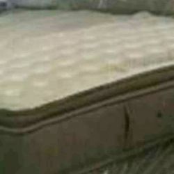 Queen bed pillow top can deliver new