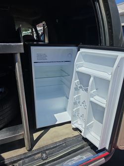 Mini fridge