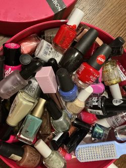 A box full of different colors, a few maybe used, but they are all full (all $15)