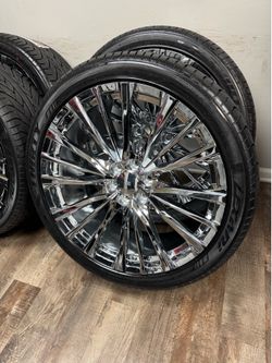 NEW 24 inch chrome v style wheels wrapped in lexani 305/35r24 tires