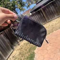lululemon Clippable Card Pouch Wallet in Black OS Brand New NWT