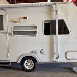 1999 small Travel Trailer  16 '