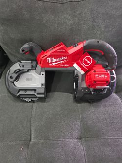 Milwaukee M18 FUEL Deep Cut Dual Trigger Band Saw with ONE-KEY (Tool-Only)