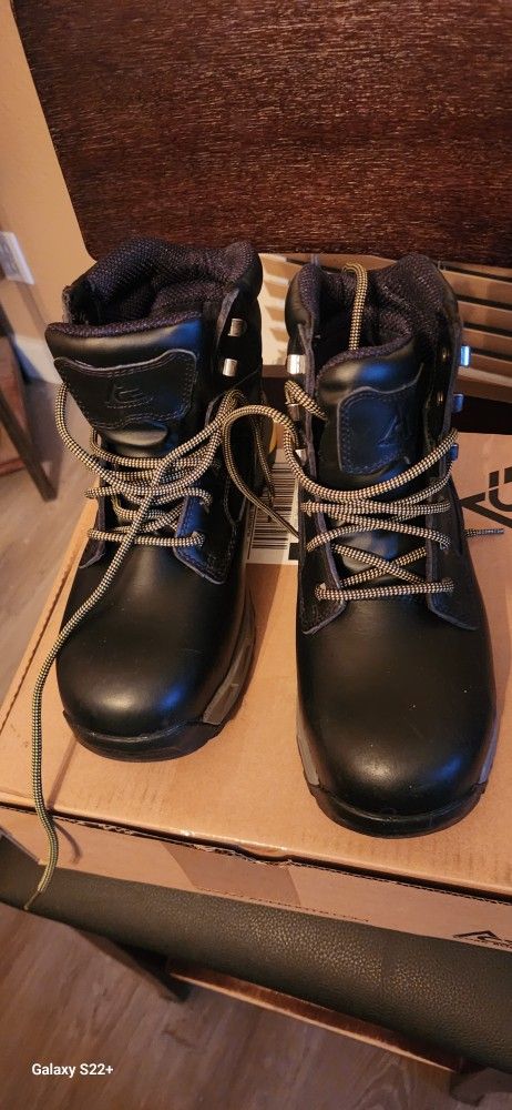 Work boots 