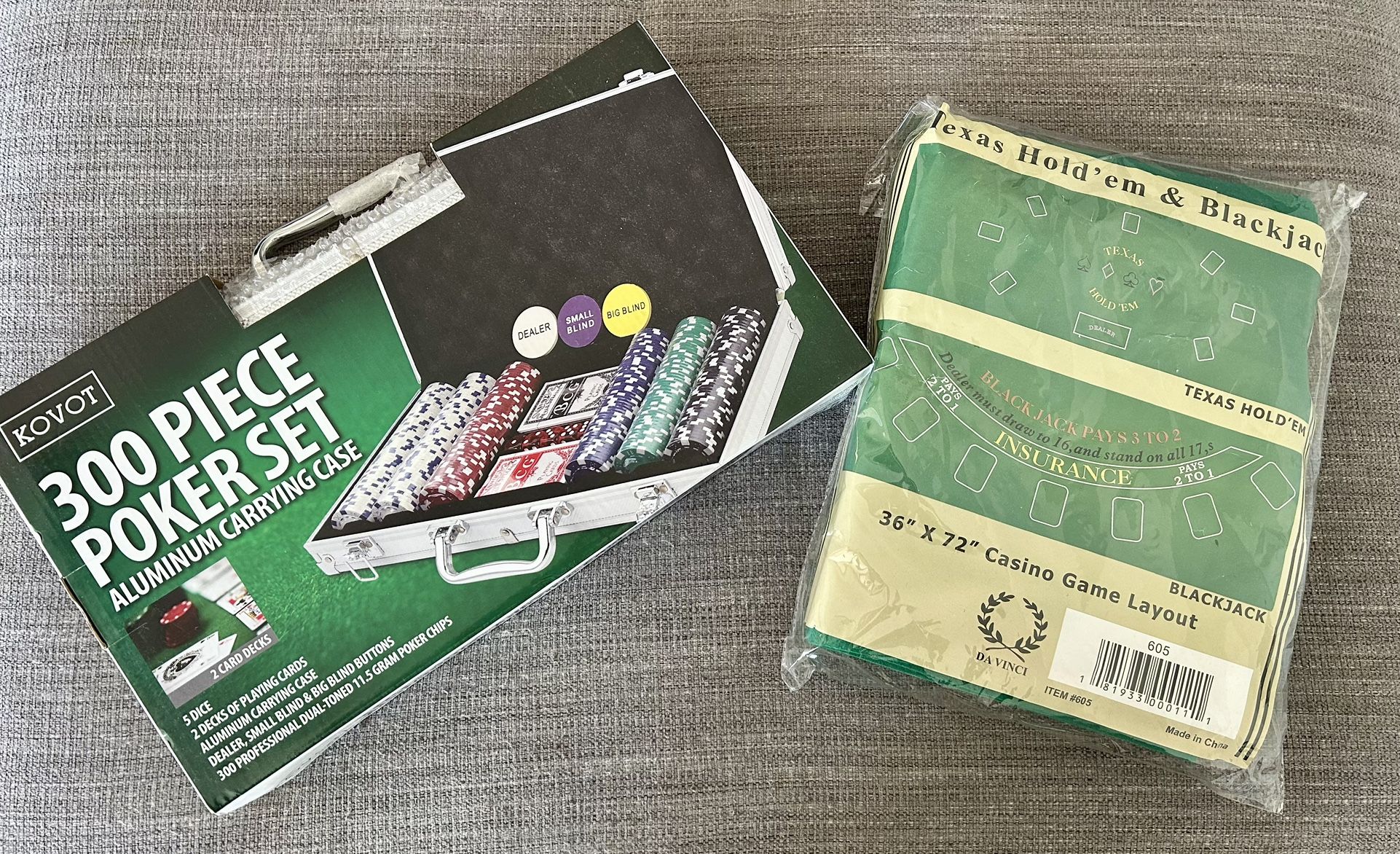 New 300 Chip Complete Poker Set With Table Cloth