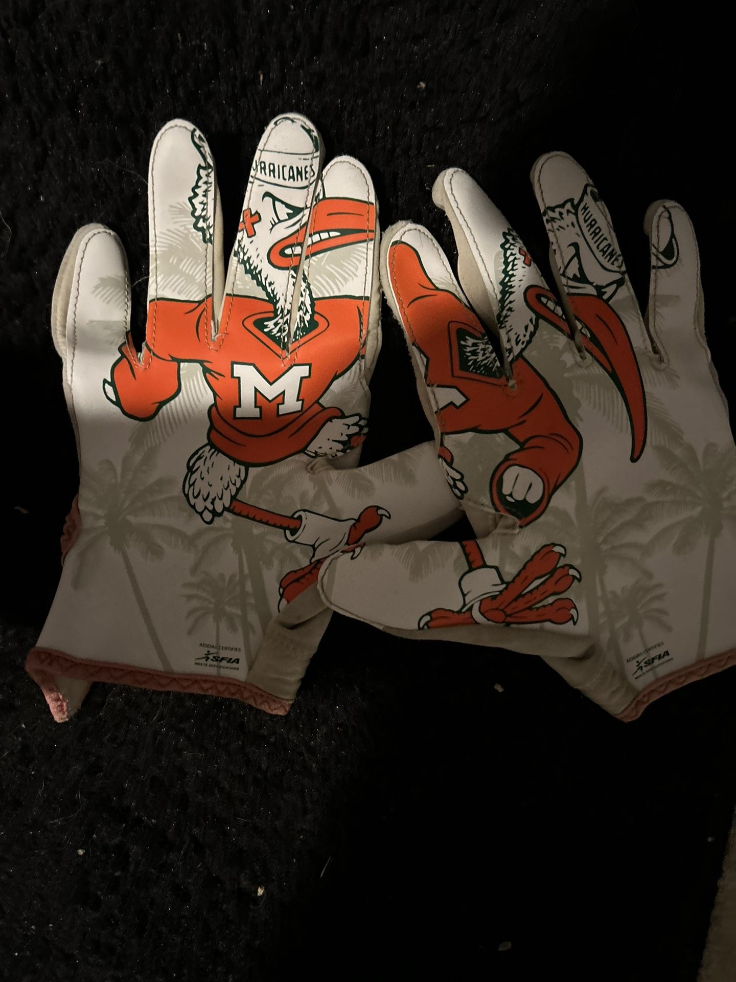 University of miami college football gloves