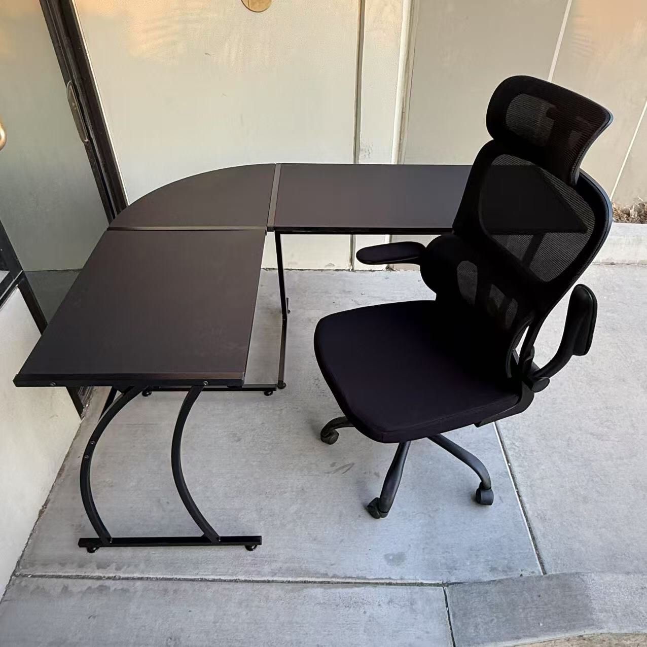 NEW Office Desk With Chair