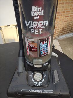 ***MAKE OFFER *** VIGOR DIRT DEVIL CYCLONIC PET UPRIGHT VACUUM