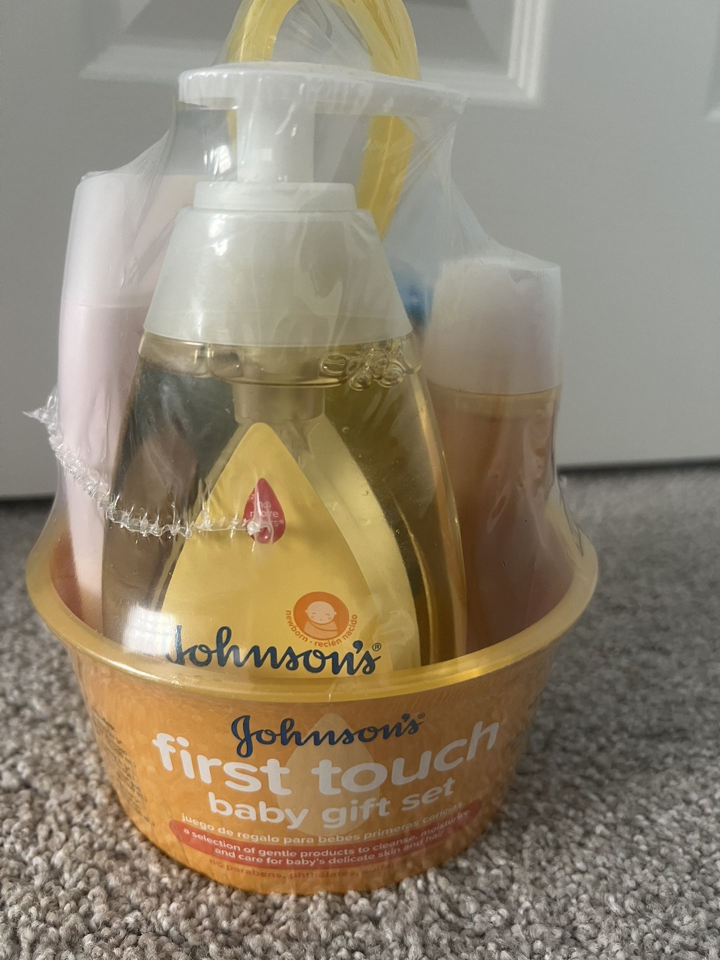 Johnson & Johnson Baby Bath Basket