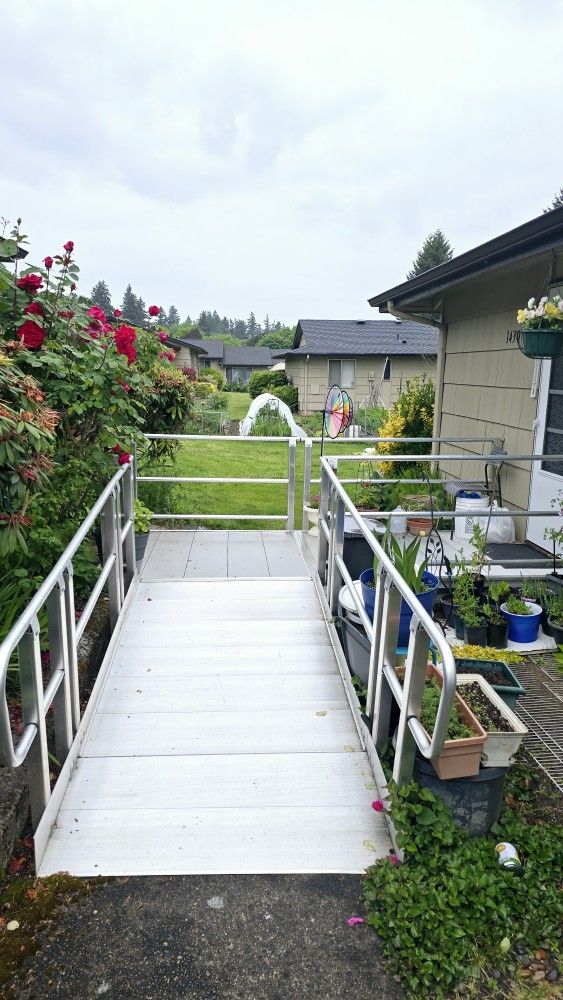 Aluminum Wheelchair Ramp