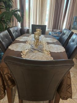 Dining table set
