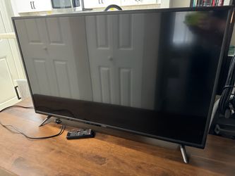 Vizio 43” 4K UHD Flat Screen TV with Remote
