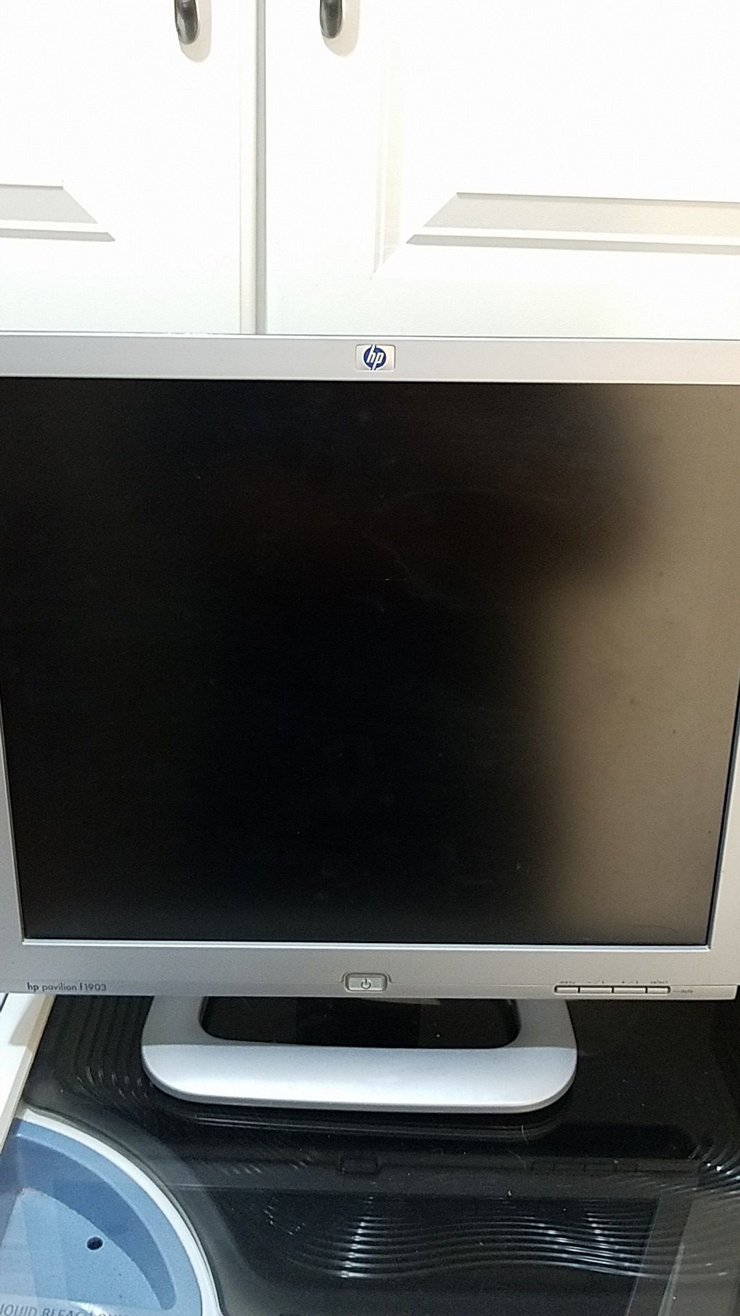 19" HP Computer Monitor