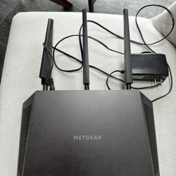 Netgear Nighthawk AC1900 R6900P WiFi Router