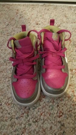 Little Girls Jordans sz 10c
