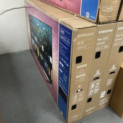SAMSUNG 85” QLED Q60C 4K HDR SMART TV