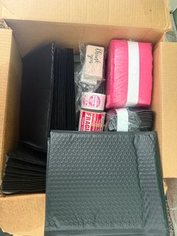 Box of mailers + fragile stickers + thank you cards for only $10