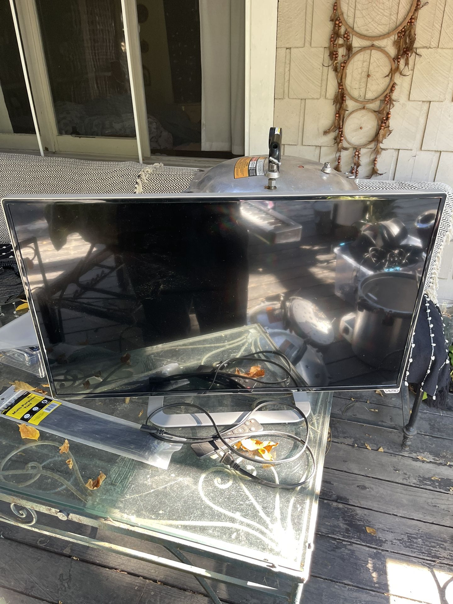 Vizio M322i-B1 32 Inch