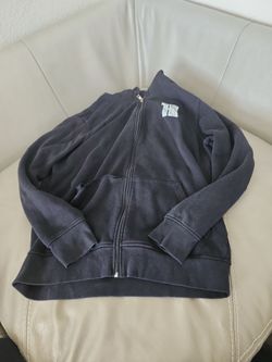 Large tru religion hoodie (BROKEN POCKET ) send offers