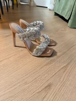 Steve Madden silver heels size 8