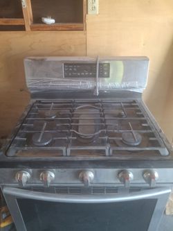 Gas stove