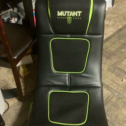 Game Chair With Speakers