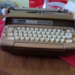 SCM Smith Corona Coronet Automatic 12 $60 Works But Needs A Ribbon No Case