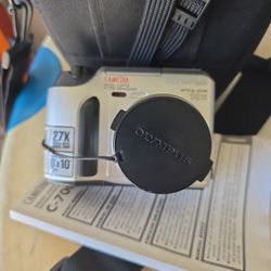 Olympus Cammedia 10x Zoom C-700 Ultra