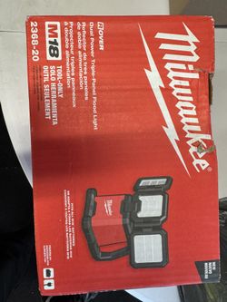 M18 Rover Flood Lamp New Model 165$