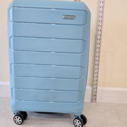 Travlers Choice Expandable Carryon Suitcase
