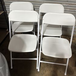 4-piece Plastic Folding Chairs from the Flash Furniture Hercules Series - White - 650 lb Capacity - Comfortable Event Chair - Lightweight Folding
