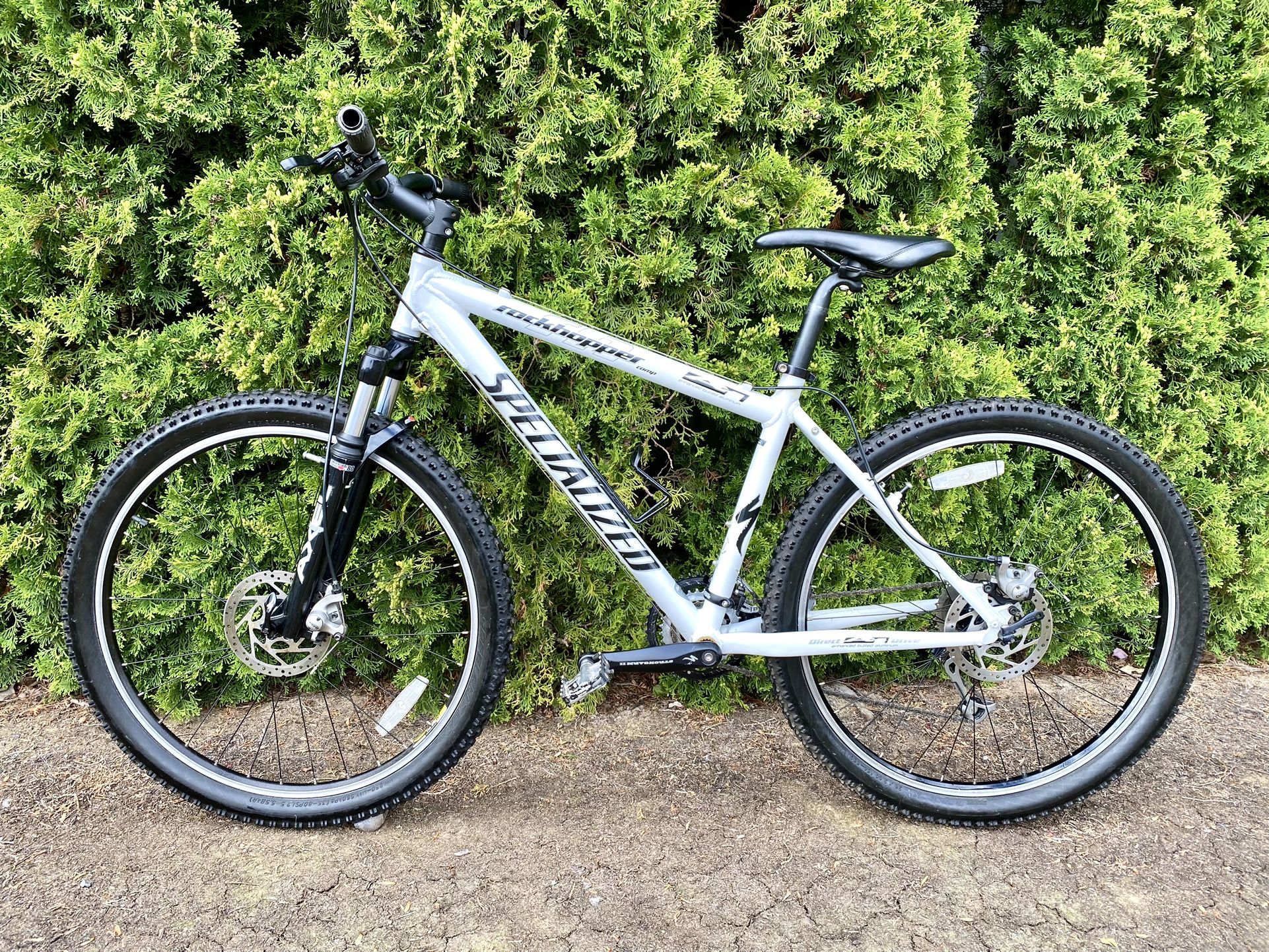 Medium Specialized Mtn Bike