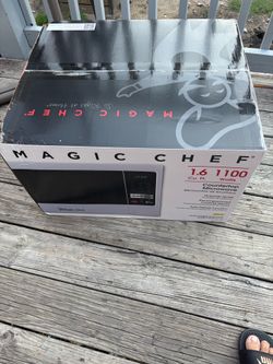 Magic Chef 1.6 cu. ft. Countertop Microwave Oven in White NEW BOX IS SEALED