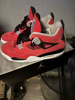 Jordan 4s