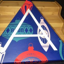 Pre-boxed Avon Gift Set 3