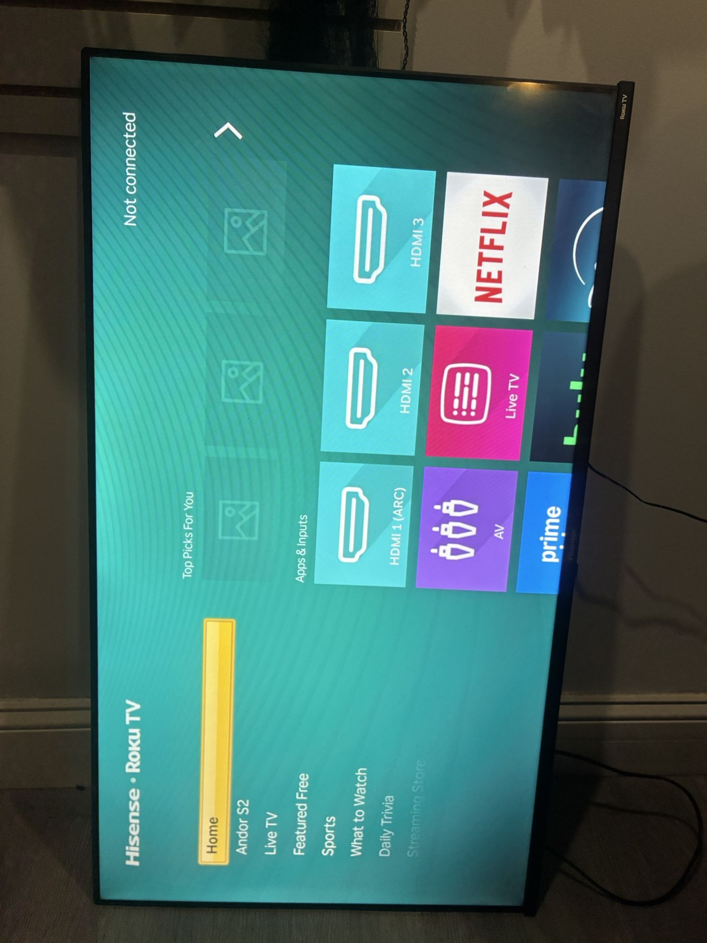 40in High sense Roku TV