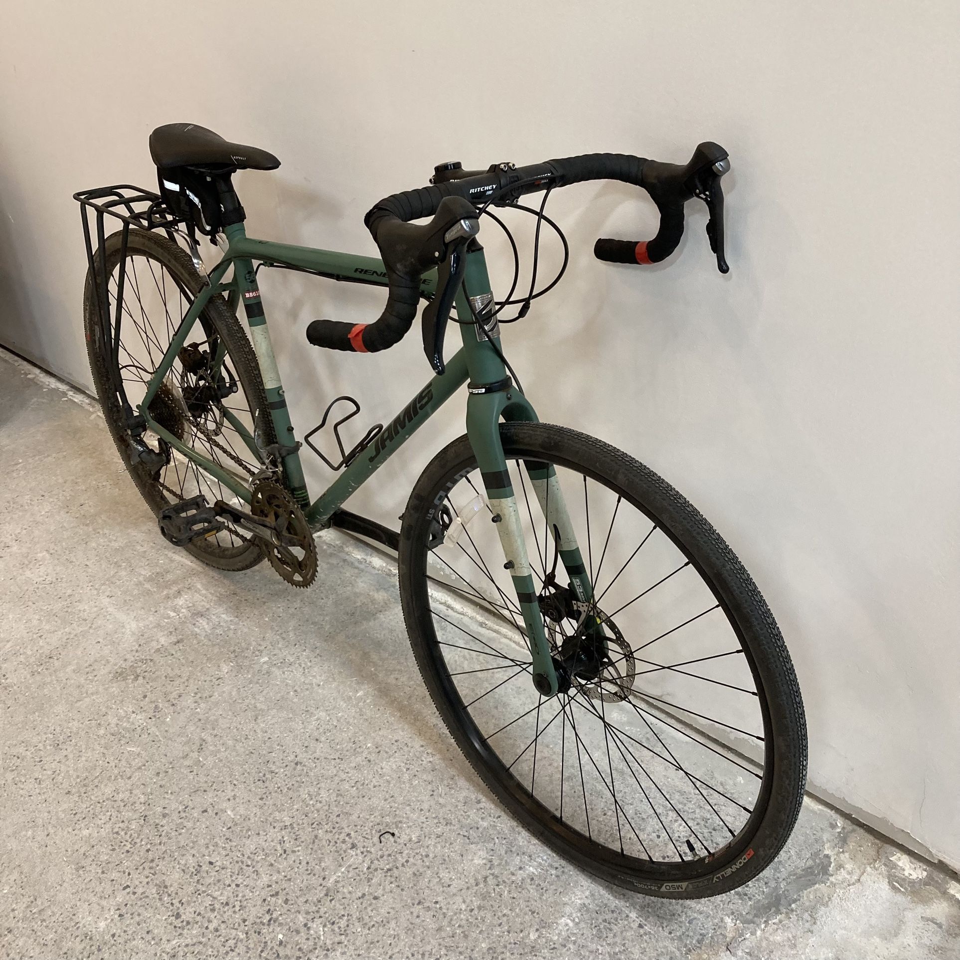 2019 Jamis Renegade Expat size 56, Near Mint!