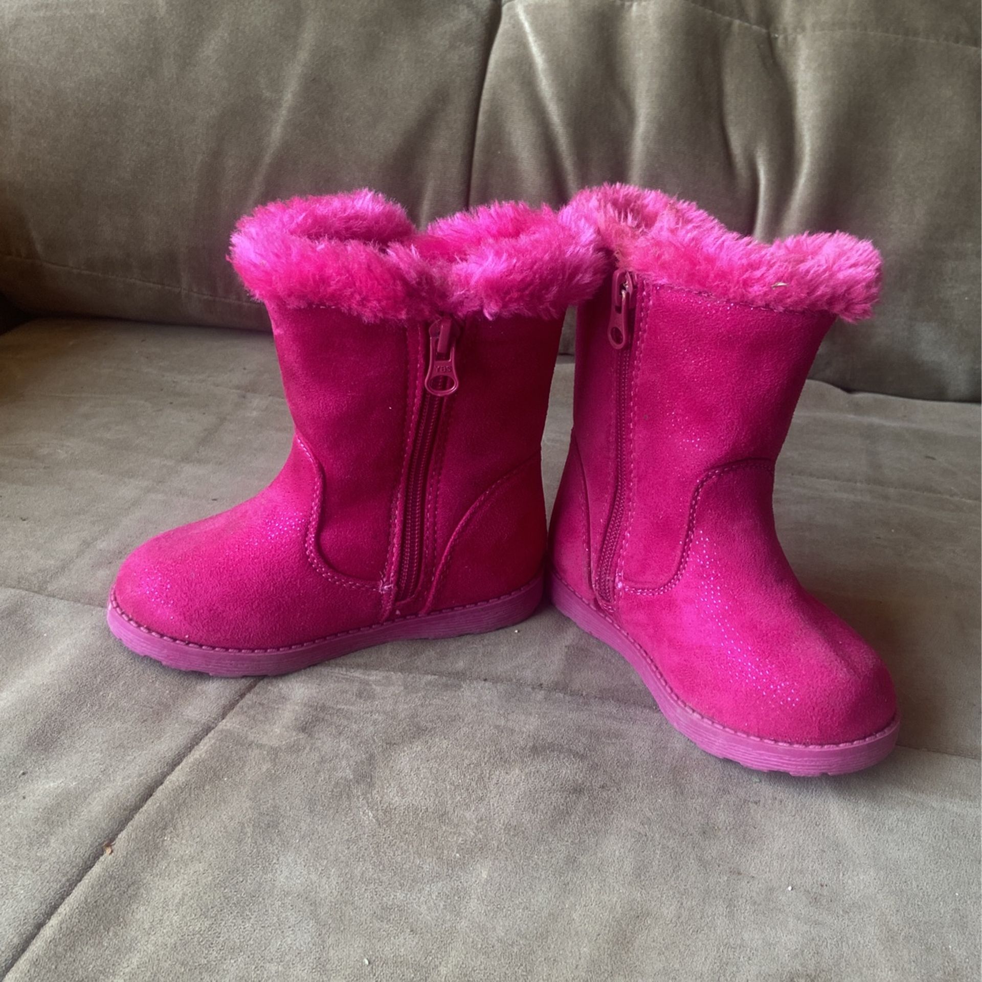 Kids Ugg Style Boots Brand New