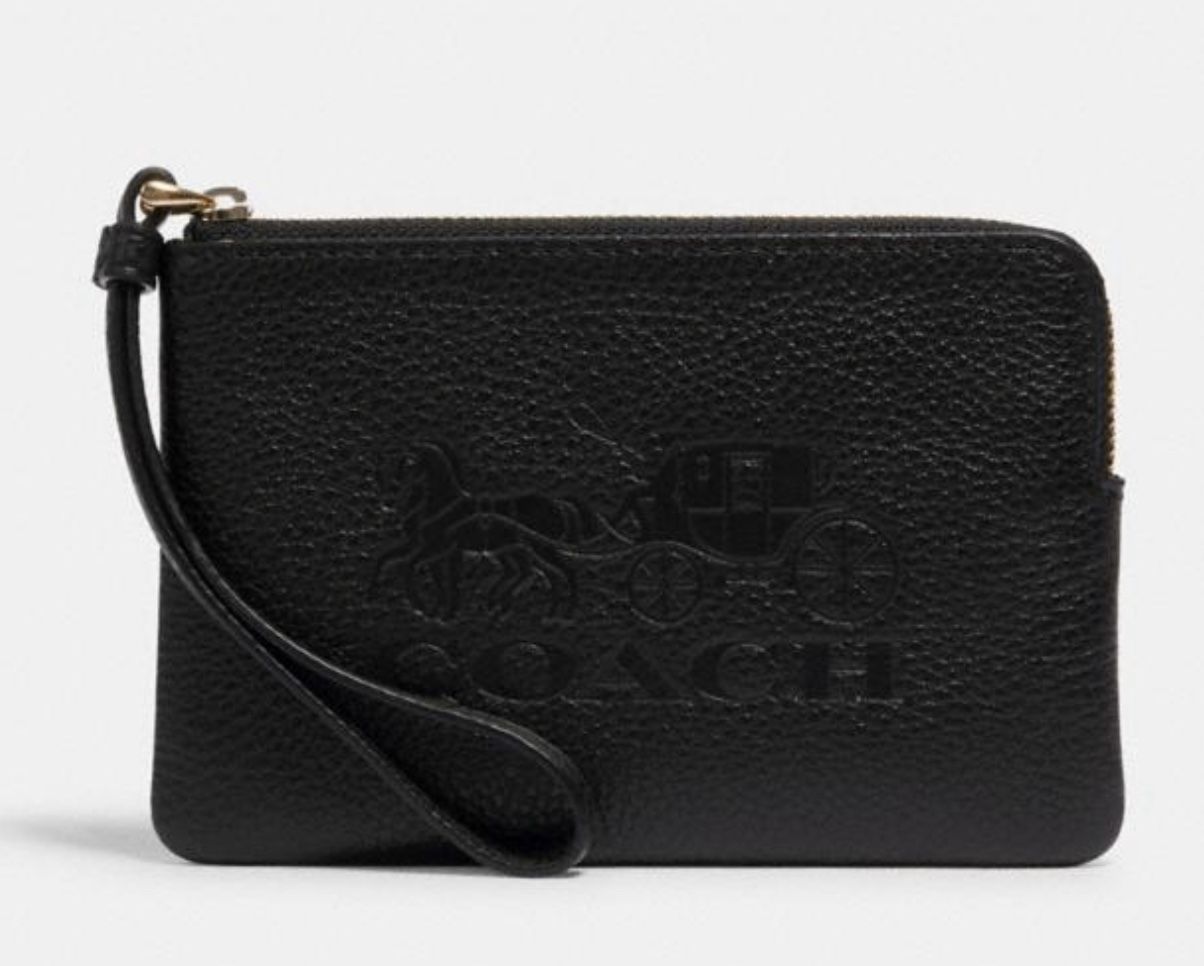 Beautiful Wristlet With Horse And Carriage!