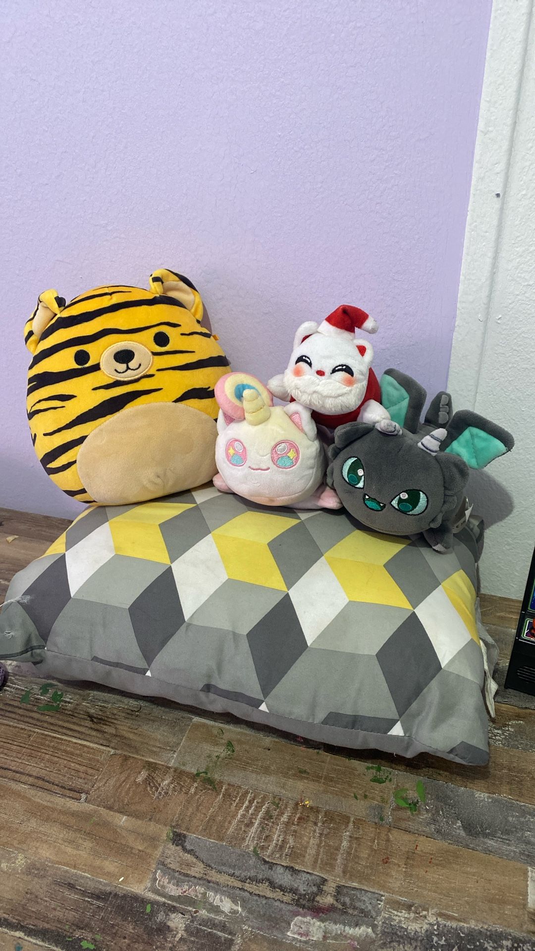 plushies