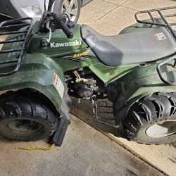 Kawasaki Bayou 250 Four Wheeler With Ramps